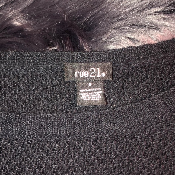 Sweater - Picture 3 of 3